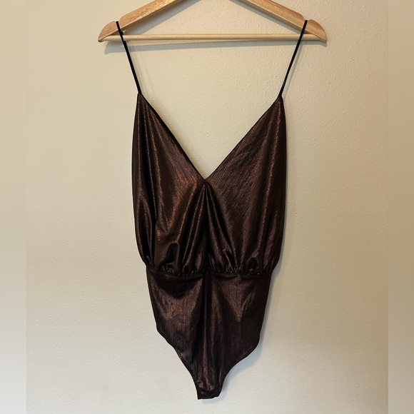 ZARA Metallic Deep V Open back Bodysuit - Picture 7 of 7